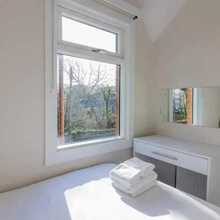 Отель Guestready - Cosy Retreat In Donnybrook